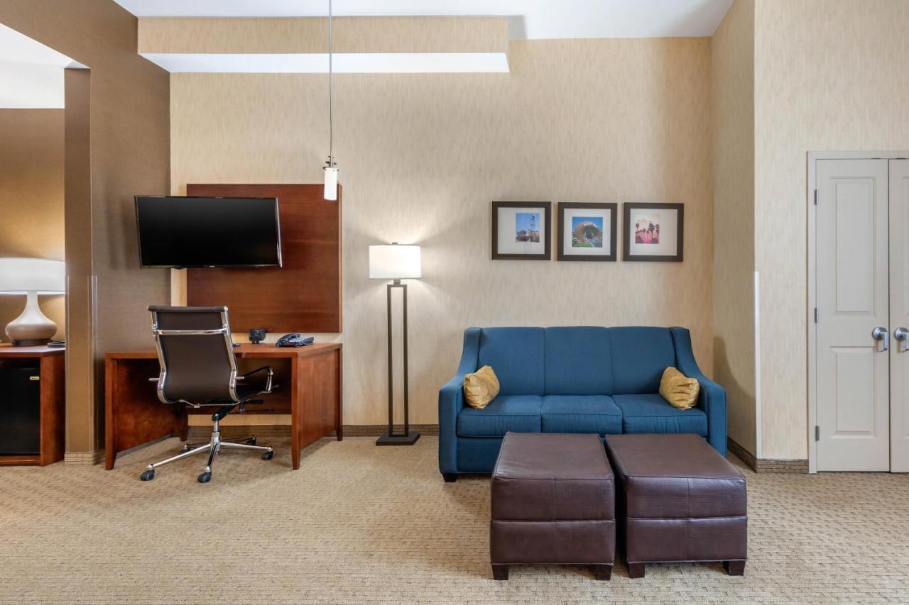 Comfort Suites Near City Of Industry - Los Angeles La Puente Dış mekan fotoğraf